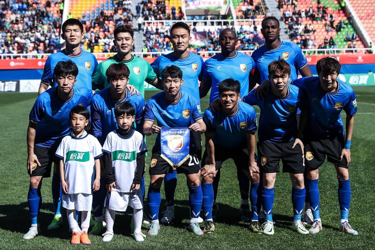 福建队遇险赢得胜利，士气高涨