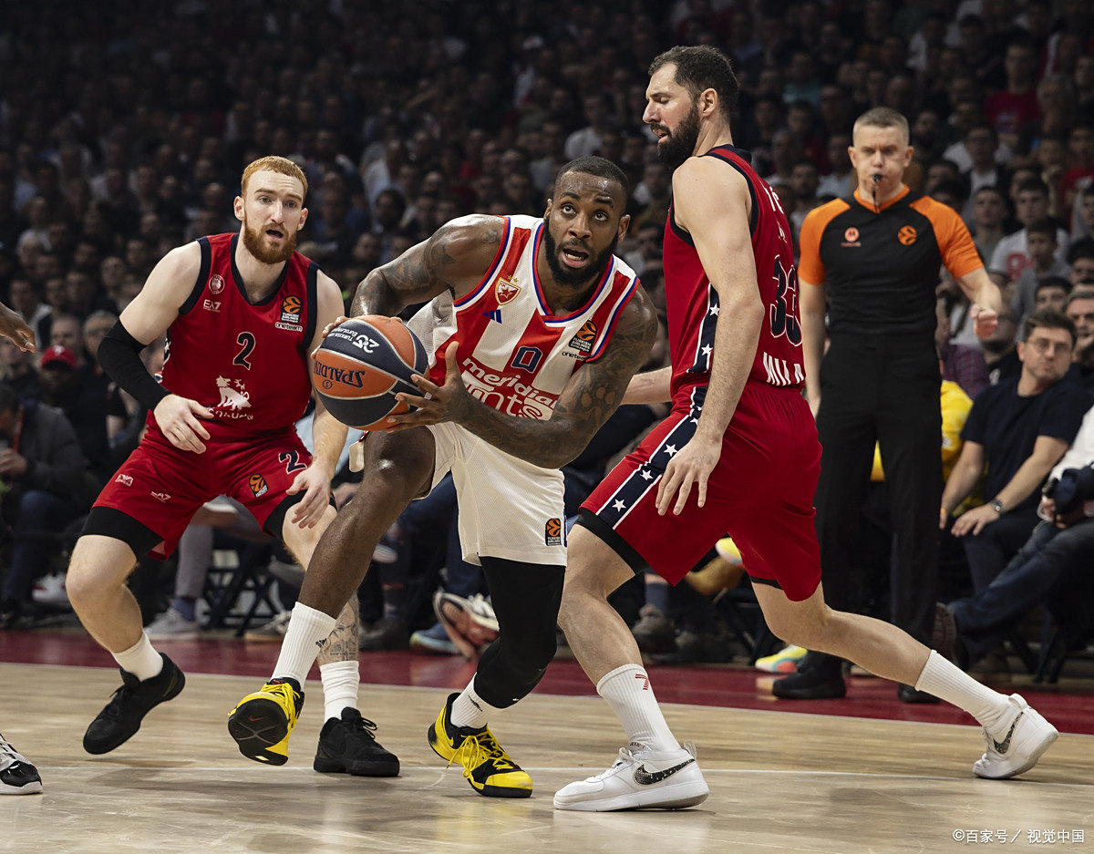 熊猫体育下载-快船客场逆转灰熊取胜