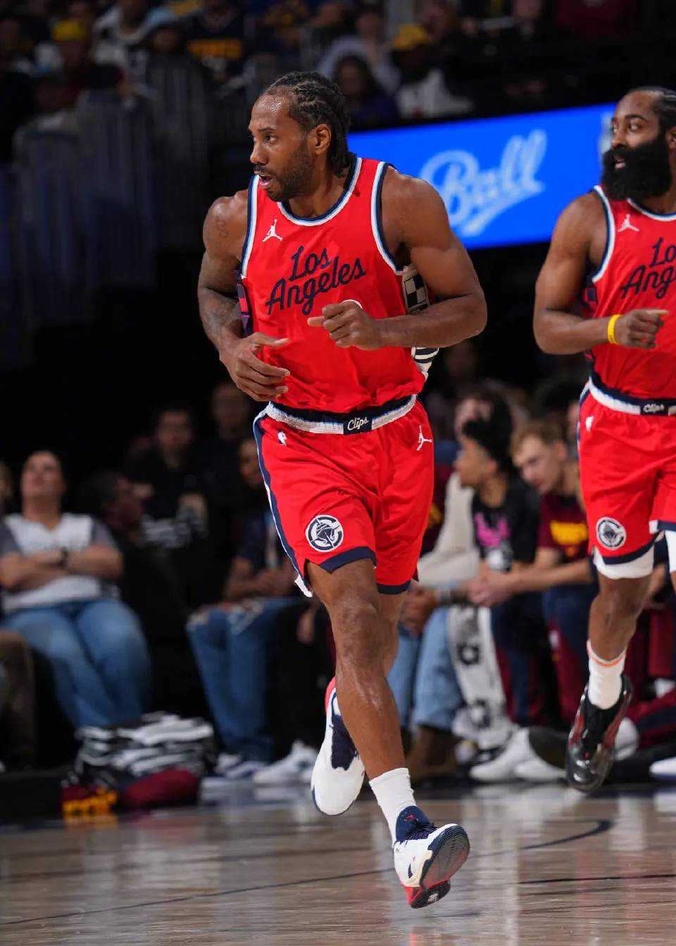 快船客场逆转灰熊取胜 快船客场逆转灰熊取胜