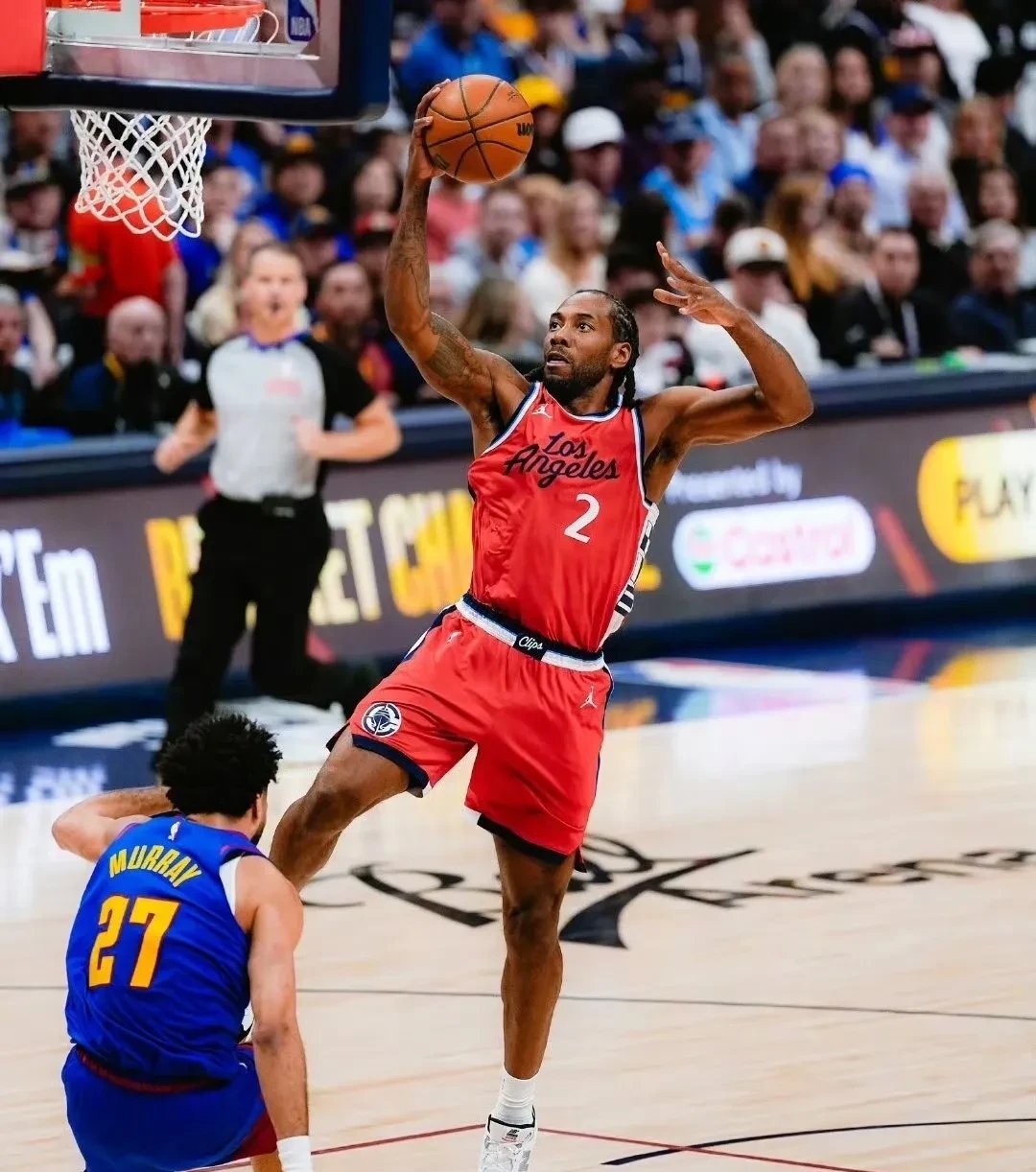 快船客场取胜热火,莱昂纳德神奇绝杀的简单介绍 快船客场取胜热火,莱昂纳德神奇绝杀的简单介绍