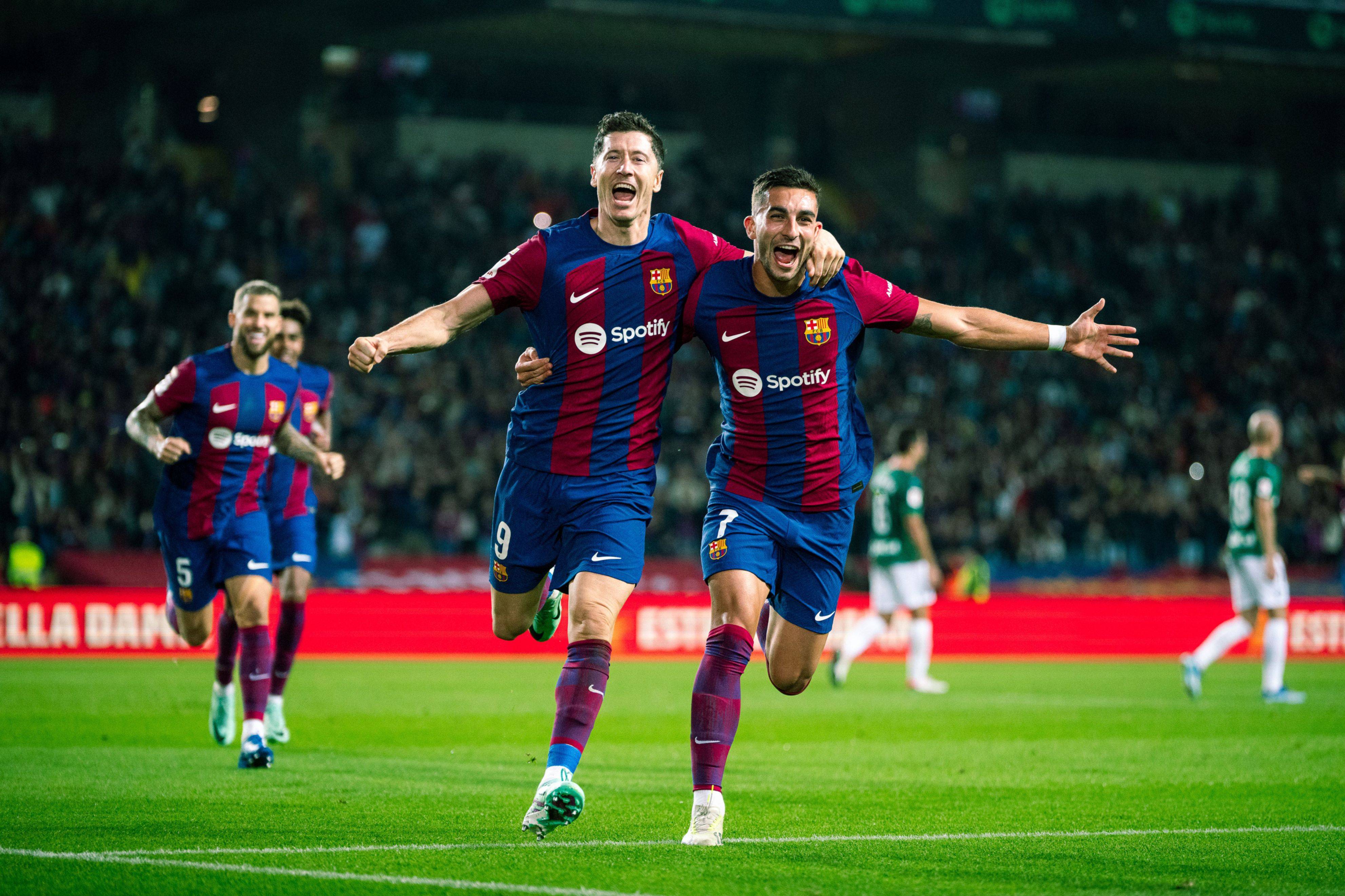 熊猫直播tv-罗马客场战胜萨索洛，重回欧冠资格区