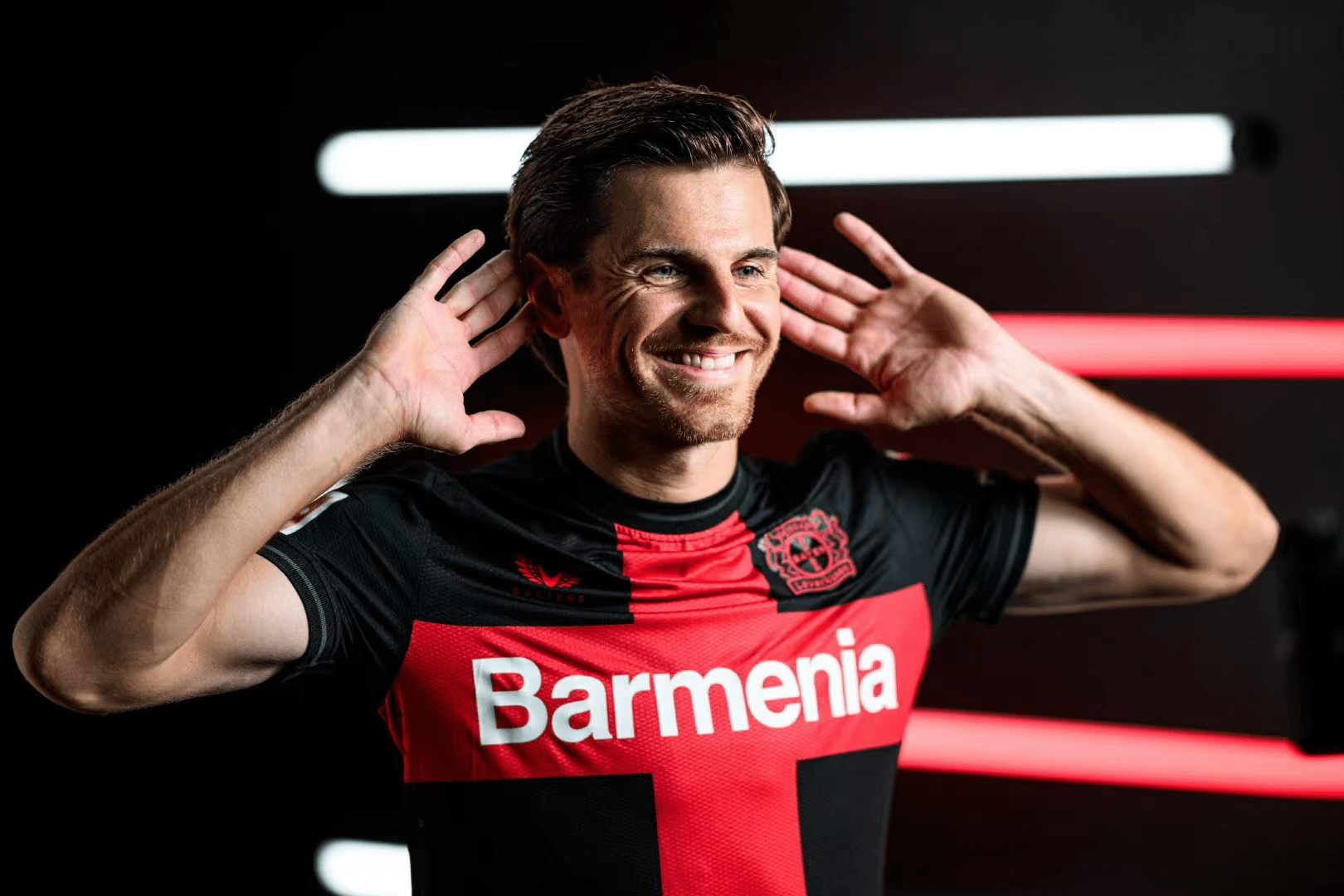 体育赛事直播-瓦朗谢纳取得胜利，士气飙升