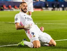 本泽马在国际米兰的大量进攻,法国球员发挥亮眼 本泽马在国际米兰的大量进攻,法国球员发挥亮眼