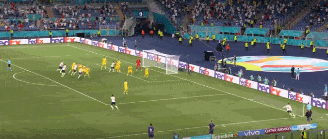 英格兰力克乌克兰，稳固小组出线位置